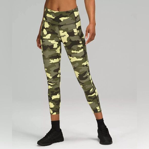 Lululemon Fast and Free high rise camo crop leggings. Size 12 - Picture 1 of 5